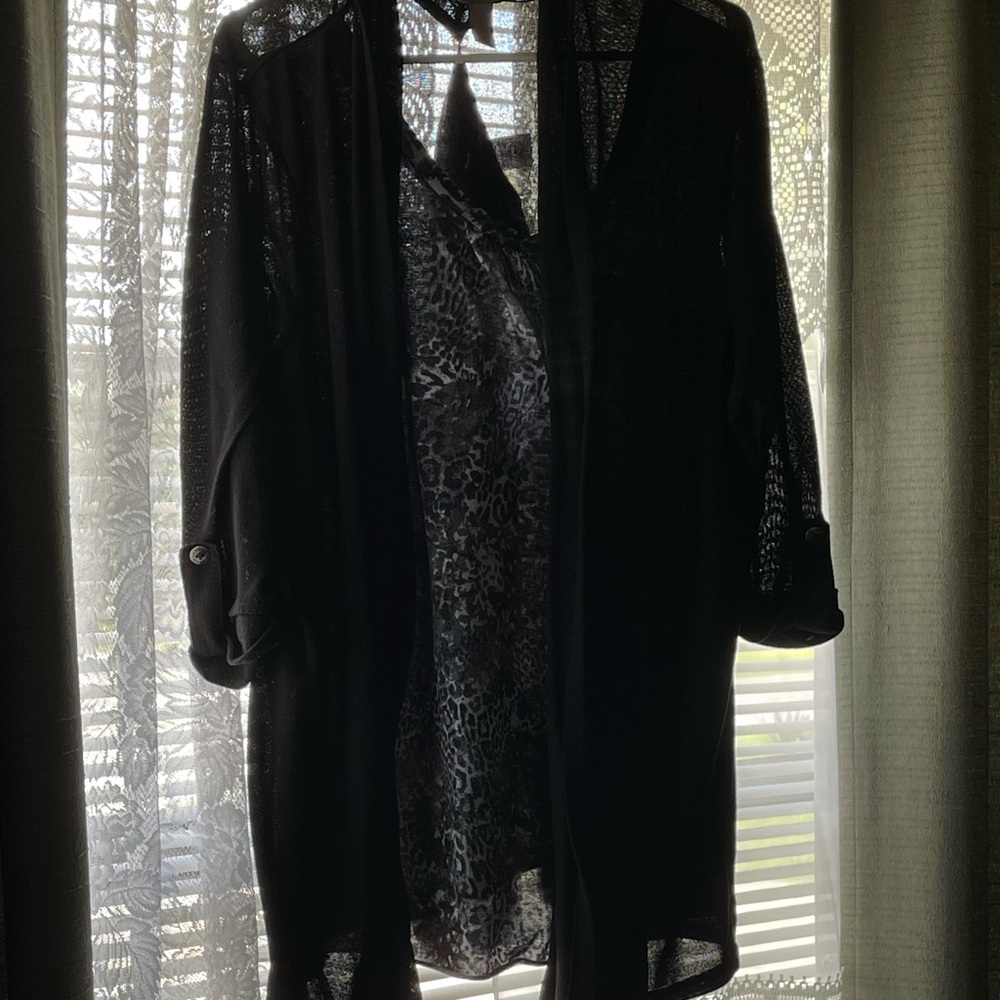 Women’s Top Black and Leopard with scarf